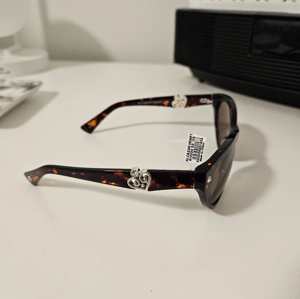 New Brighton Sunglasses - Picture 3 of 12